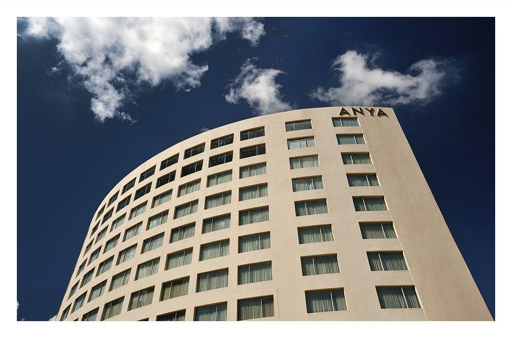 The Anya Hotel-Golf Course Road Гургаон Экстерьер фото