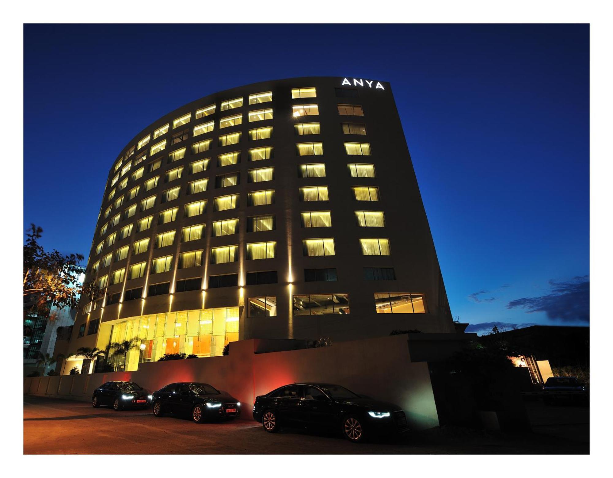 The Anya Hotel-Golf Course Road Гургаон Экстерьер фото
