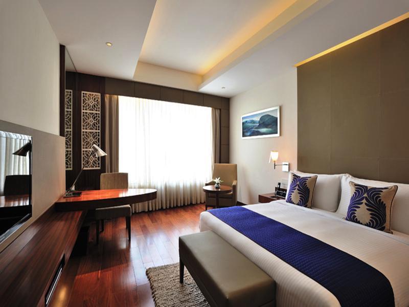 The Anya Hotel-Golf Course Road Гургаон Экстерьер фото