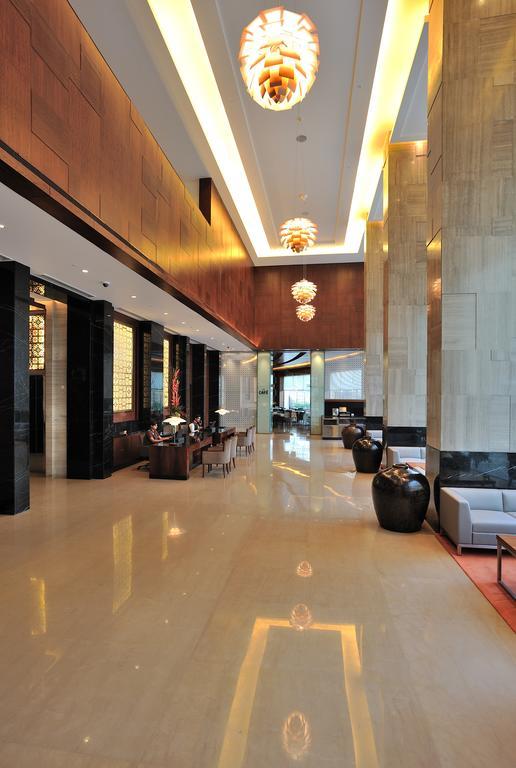 The Anya Hotel-Golf Course Road Гургаон Экстерьер фото